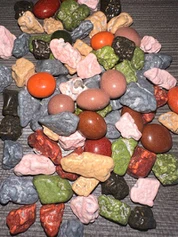 Proizvođač čokolade Custom Bulk Chocolate Stone Candy Kamenčići u obliku kamena Čokolada